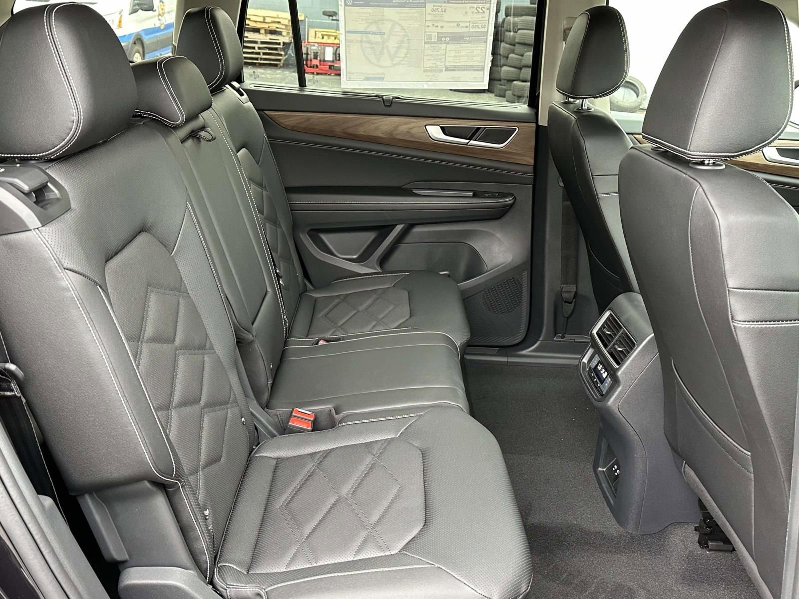 New 2026 Volkswagen Atlas SE image 15