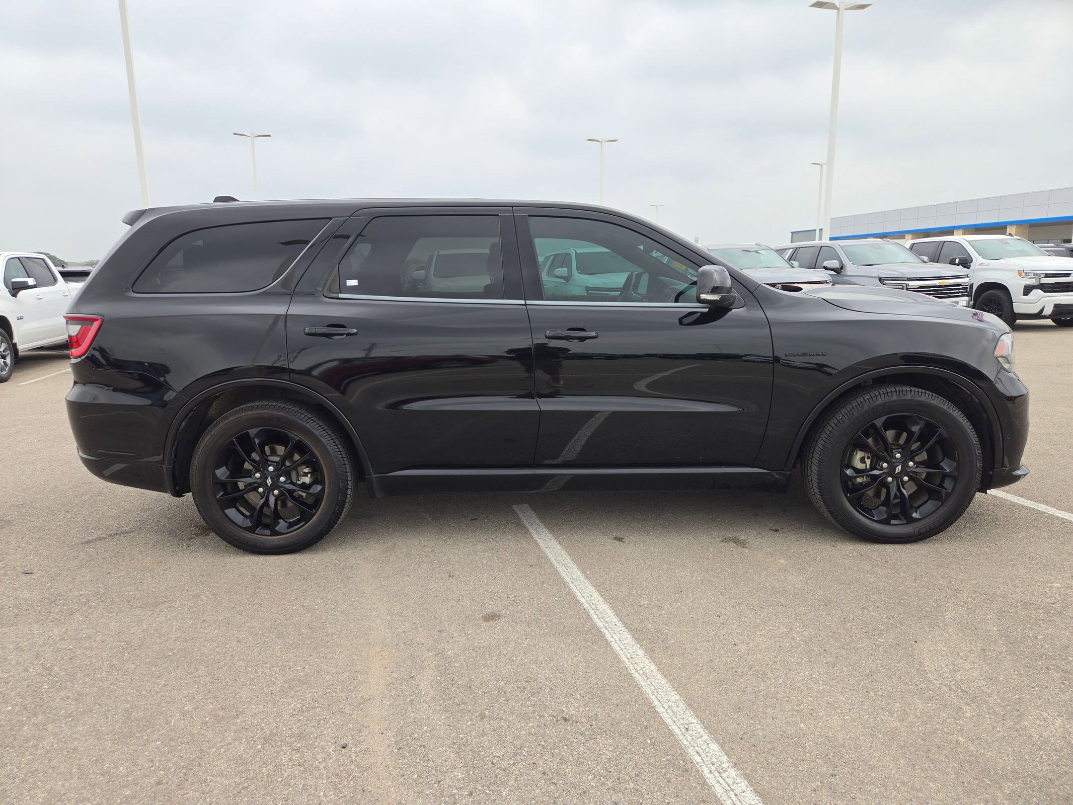 Used 2020 Dodge Durango R/T w/ Blacktop Package RWD image 2