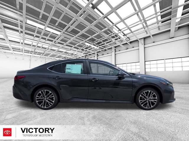 Used 2026 Toyota Camry XLE AWD/4WD image 2