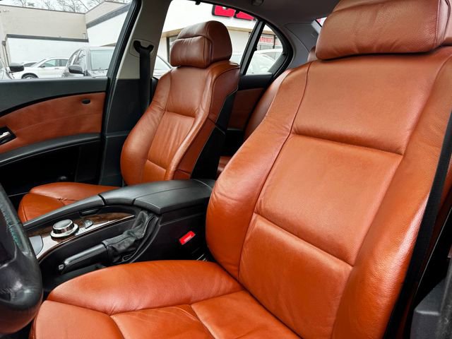 Used 2006 BMW 530xi Sedan image 15