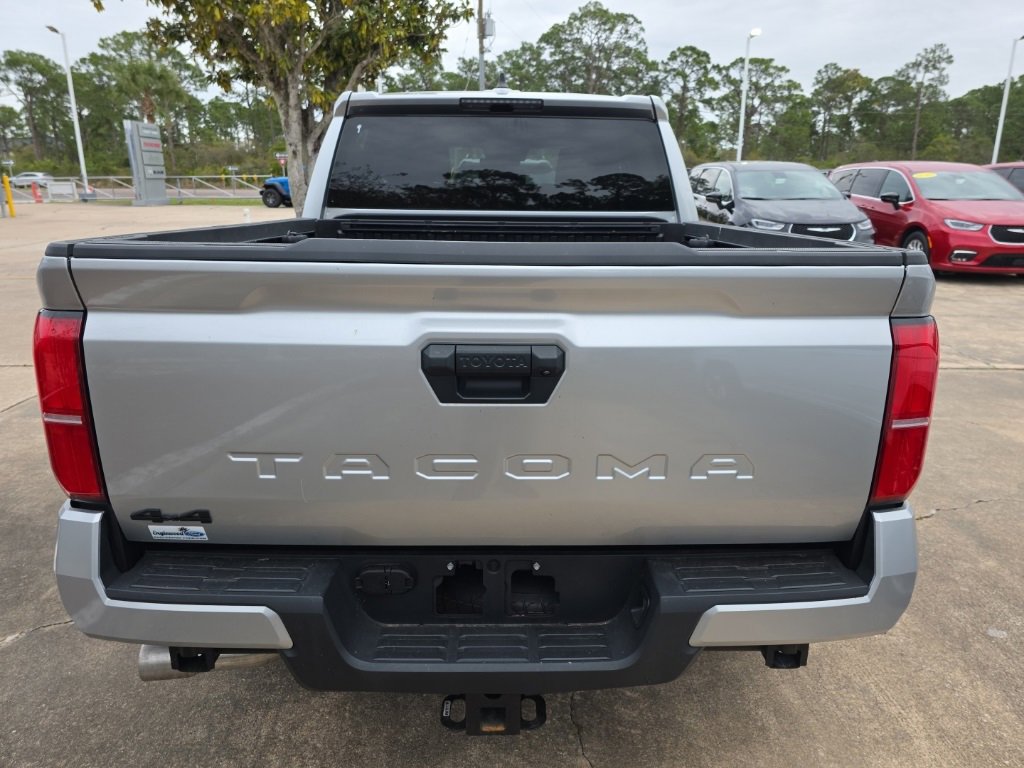 Used 2024 Toyota Tacoma TRD Off-Road image 4
