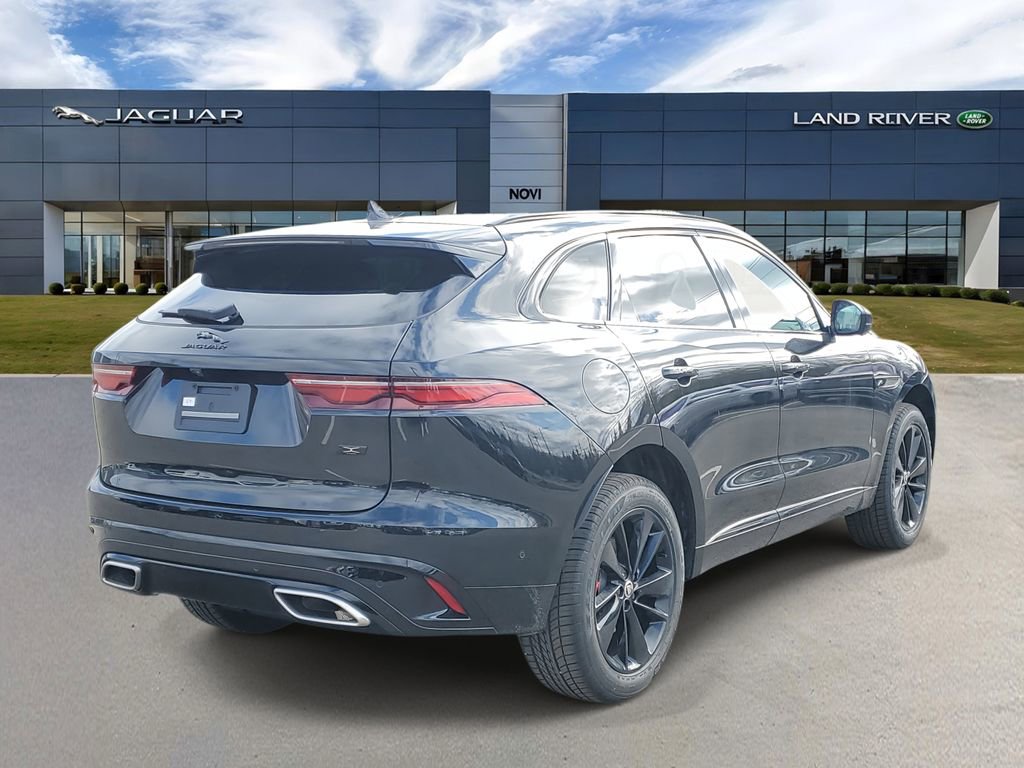 New 2026 Jaguar F-PACE R-Dynamic S image 3
