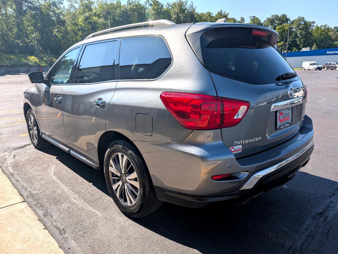 Used 2020 Nissan Pathfinder SL image 6