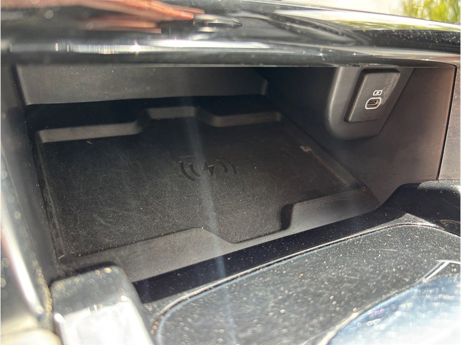 Used 2021 Land Rover Discovery Sport SE image 36