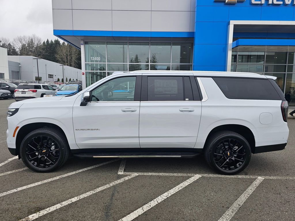 New 2026 Chevrolet Suburban Premier image 2