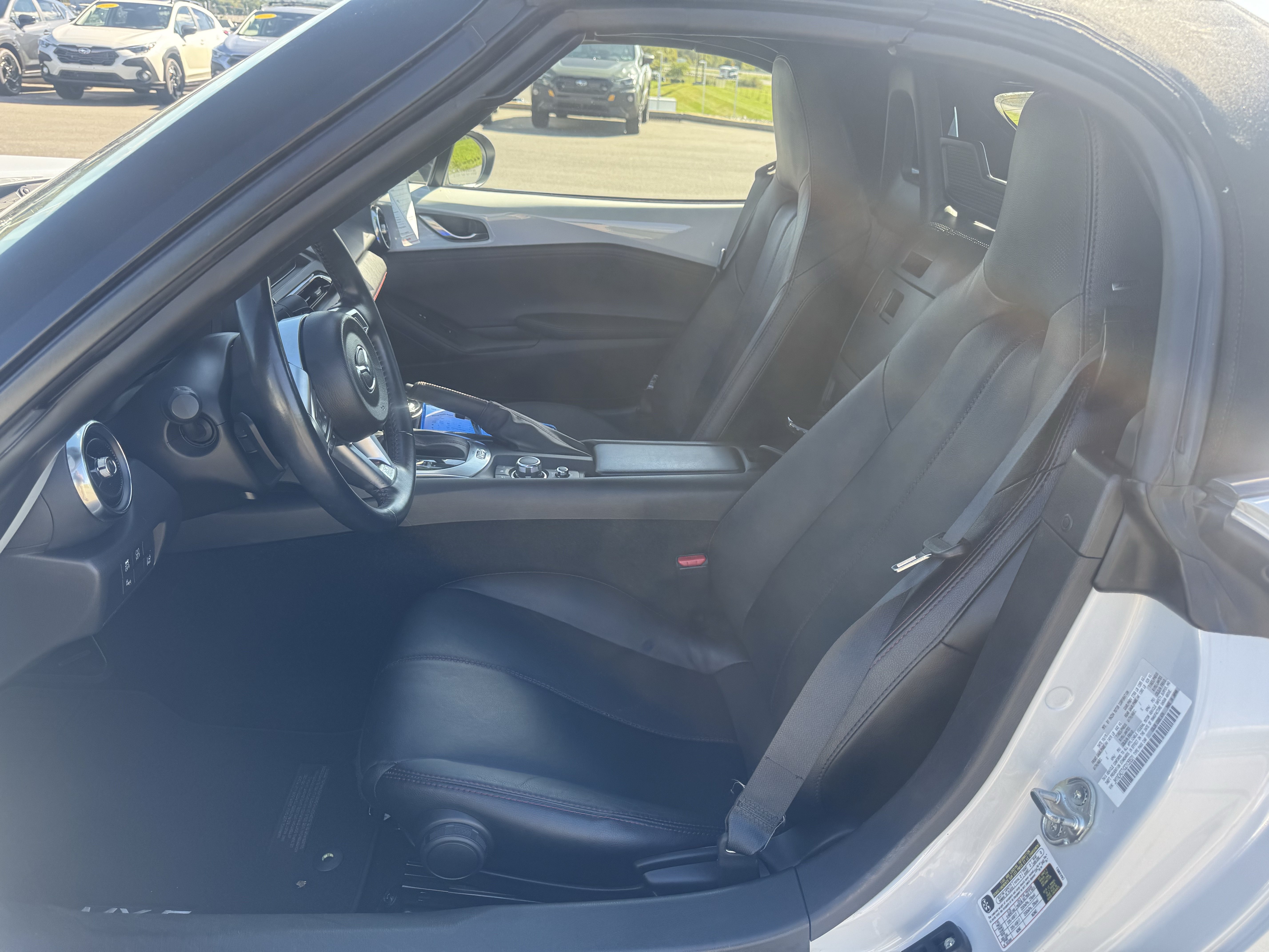 Used 2016 MAZDA MX-5 Miata Grand Touring RWD image 11