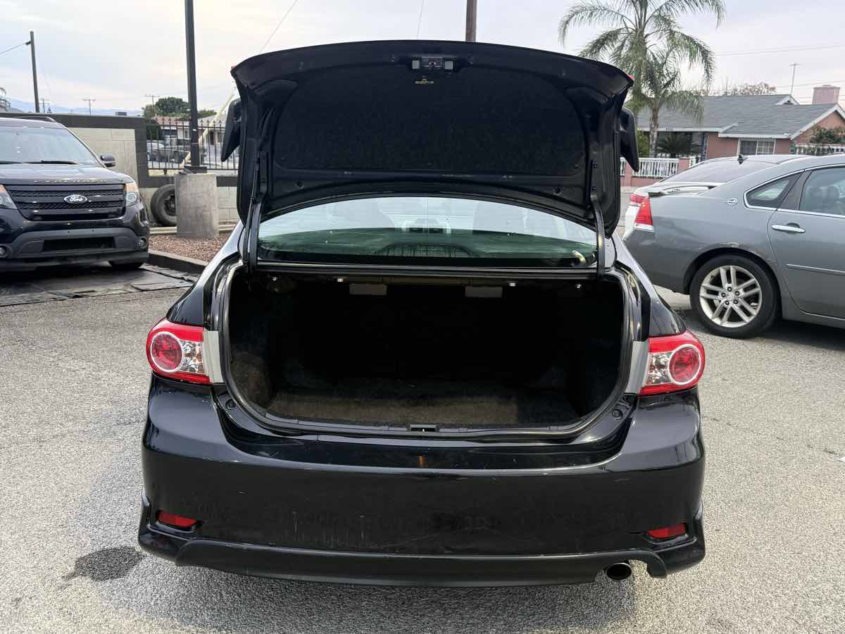 Used 2013 Toyota Corolla S FWD image 20