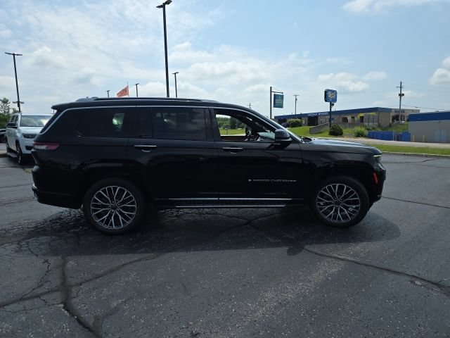 Used 2021 Jeep Grand Cherokee L Summit AWD/4WD image 9