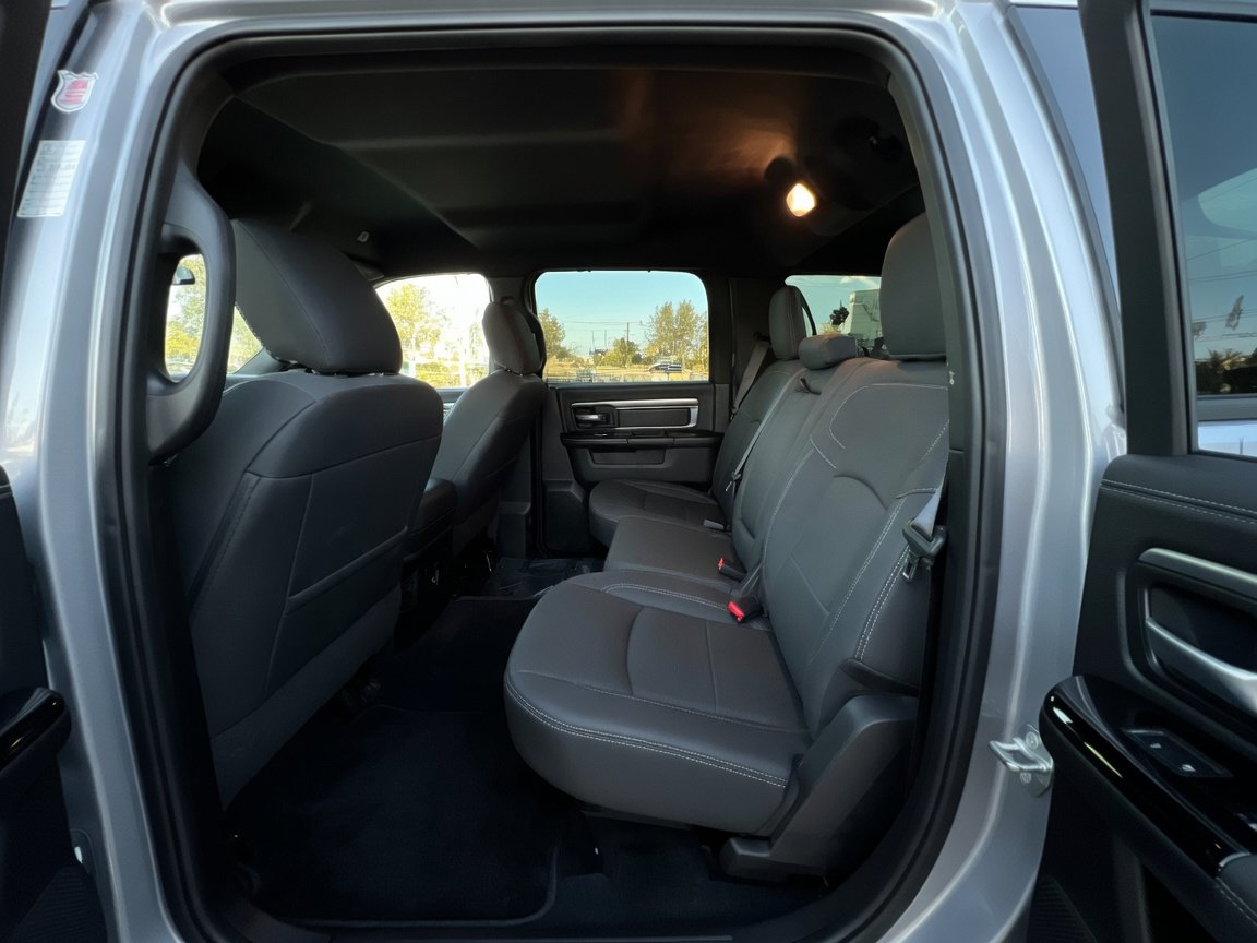 Used 2023 RAM 1500 Warlock AWD/4WD image 16