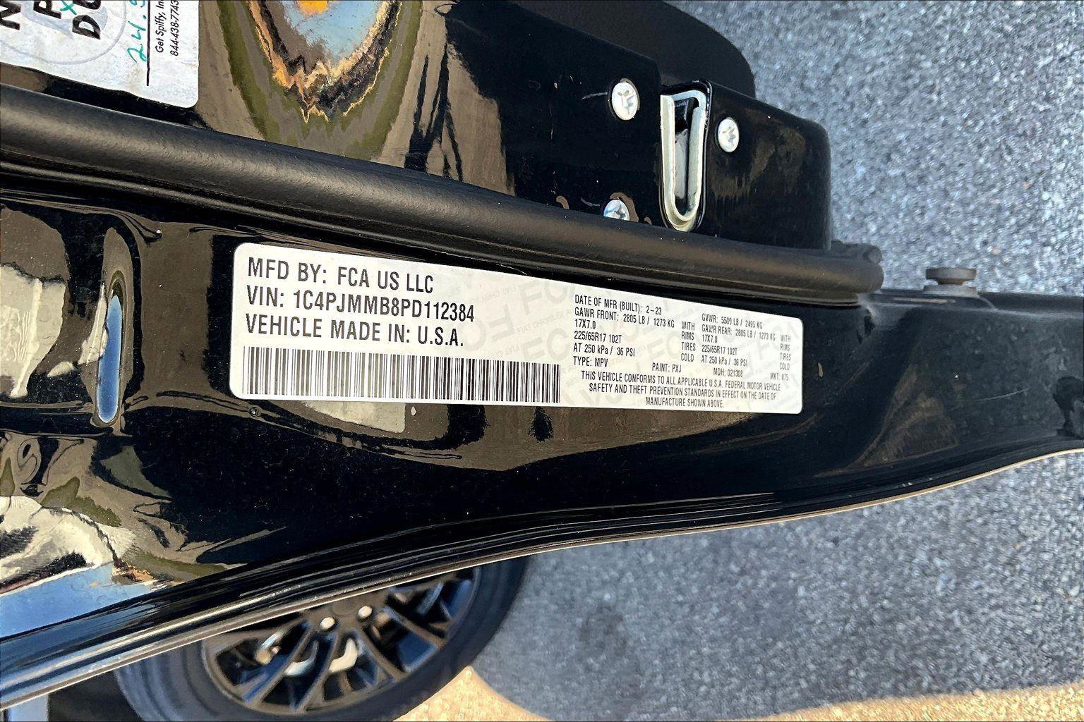 Used 2023 Jeep Cherokee Altitude Lux image 34