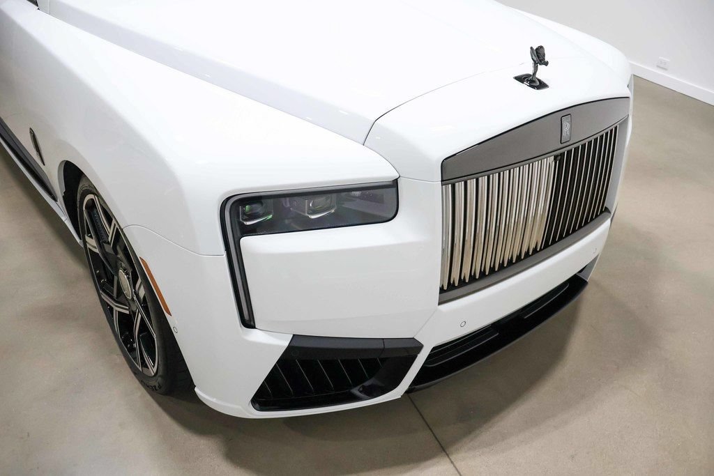 Used 2025 Rolls-Royce Cullinan Black Badge AWD/4WD image 83