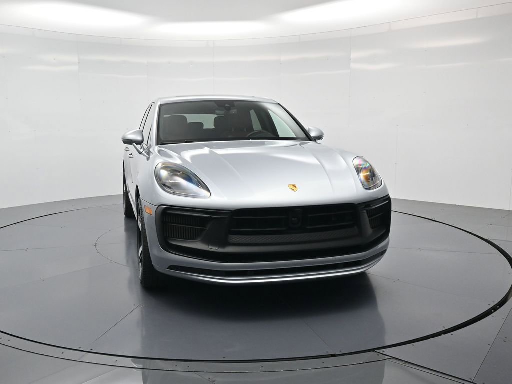 Certified 2022 Porsche Macan GTS AWD/4WD image 33