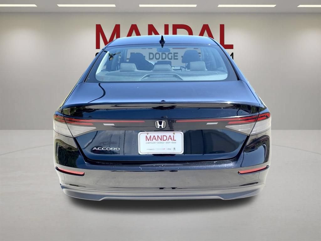 Used 2025 Honda Accord LX image 7