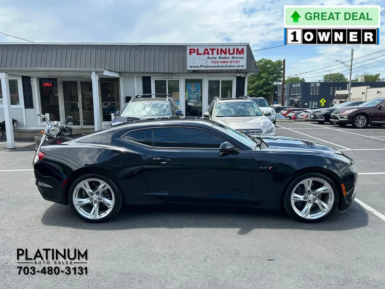 Used 2021 Chevrolet Camaro LT w/ Technology Package RWD image 2