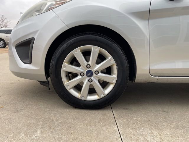 Used 2013 Ford Fiesta SE image 15