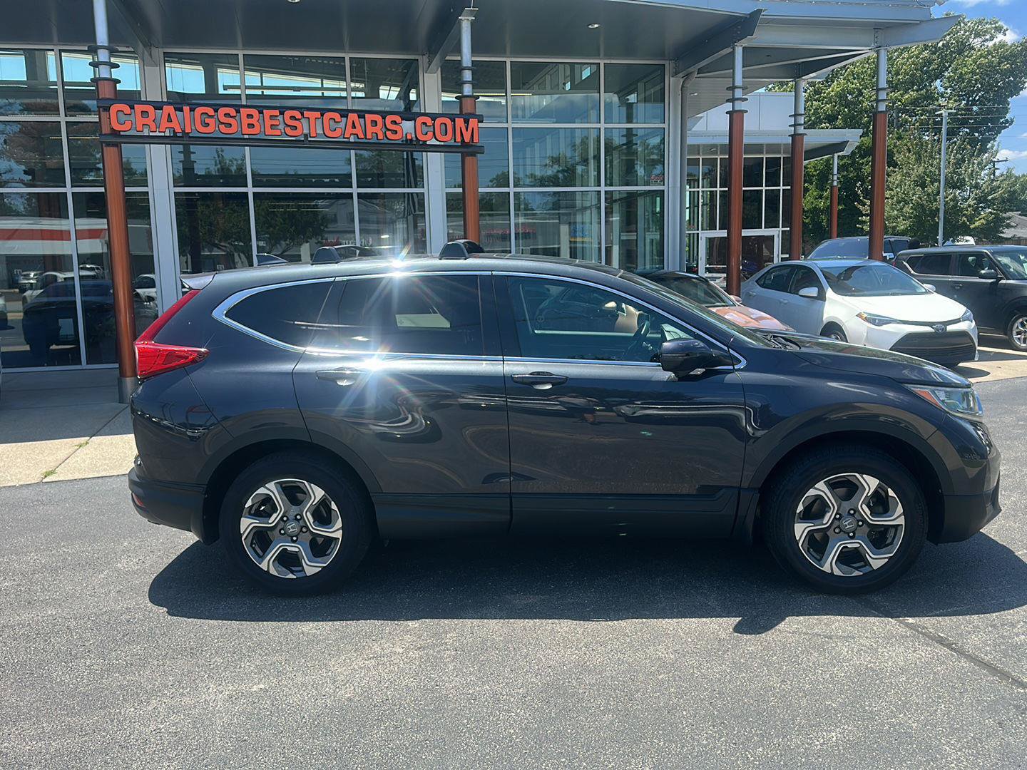 Used 2019 Honda CR-V EX-L image 2