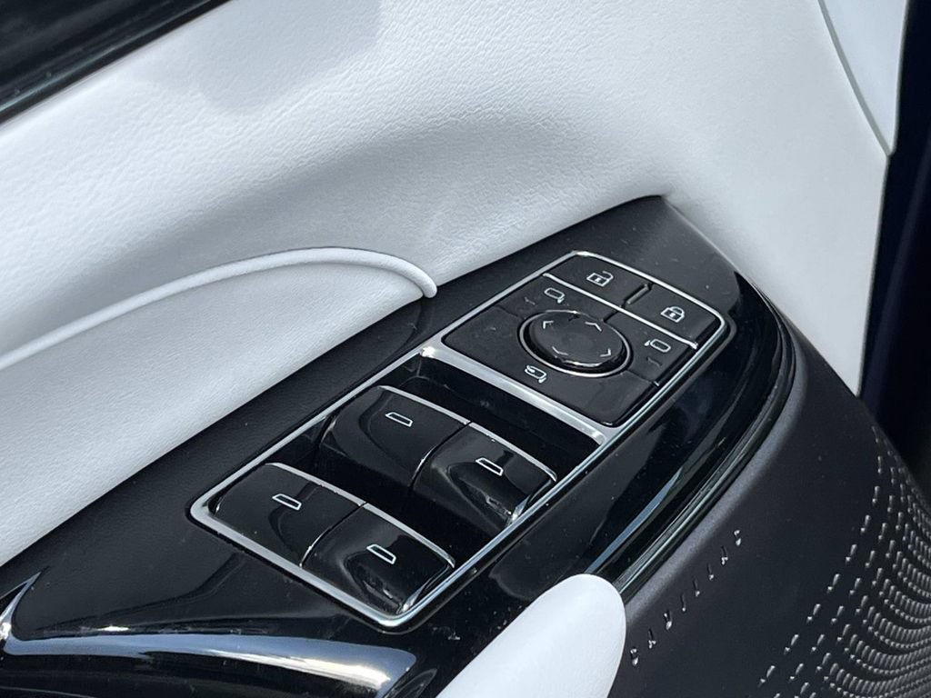 Certified 2024 Cadillac Lyriq Luxury RWD image 25