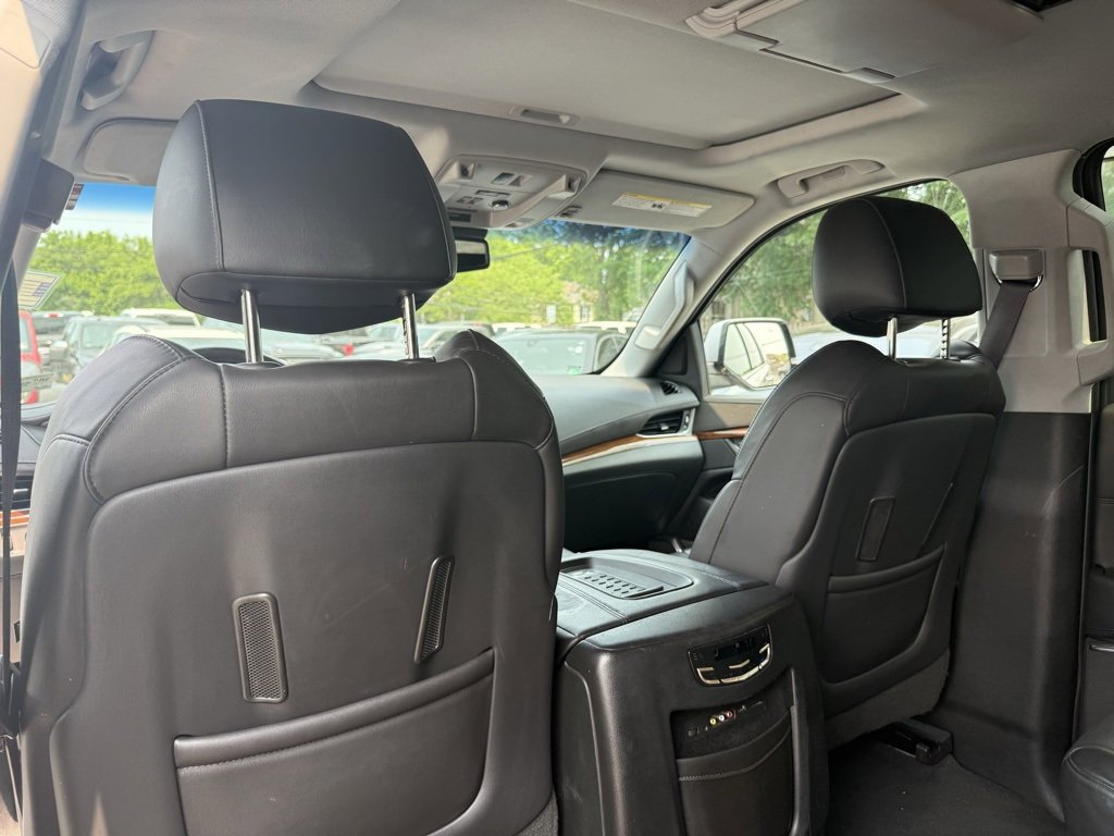 Used 2016 Cadillac Escalade Luxury image 18