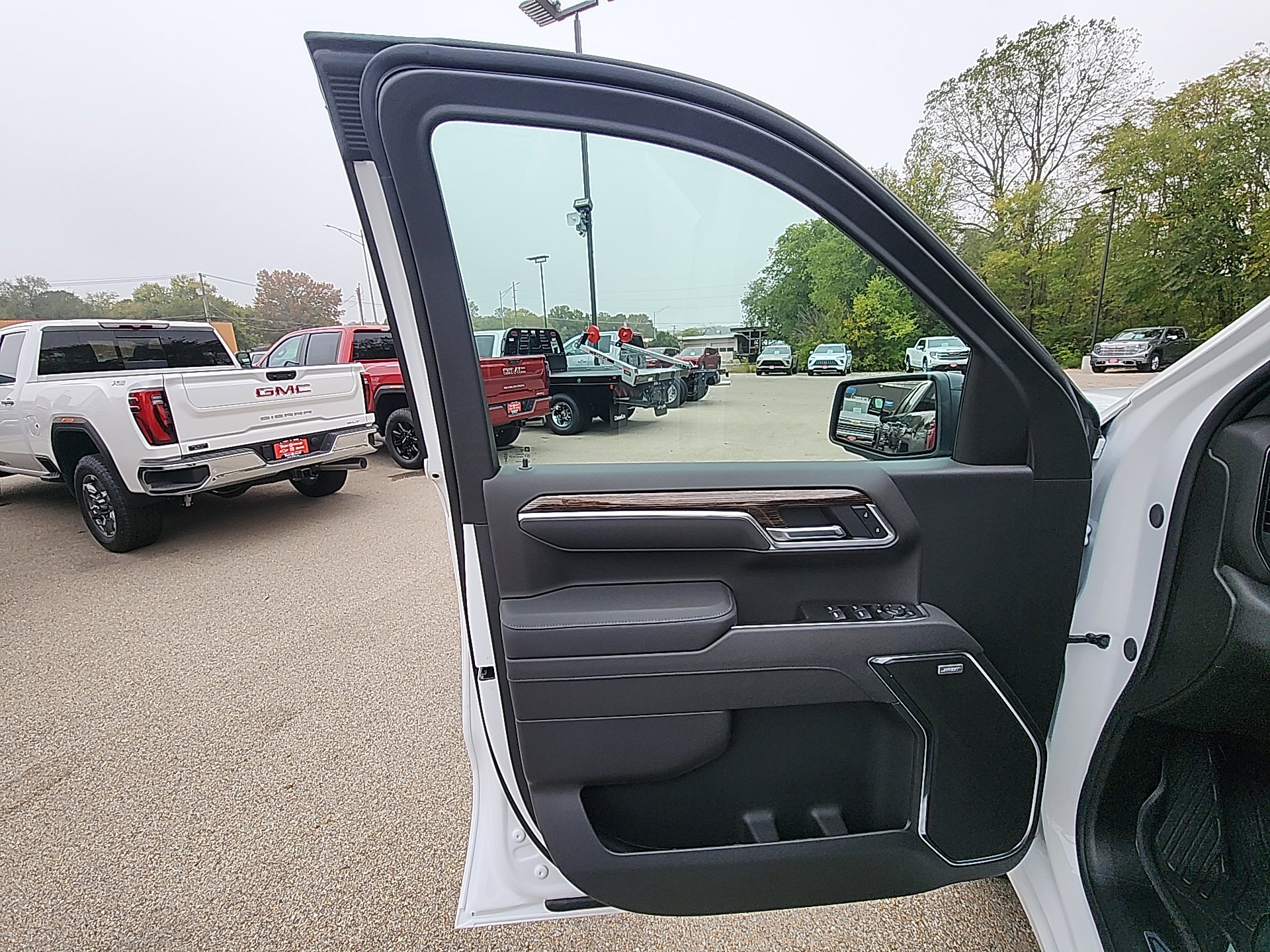New 2026 GMC Sierra 1500 Elevation w/ Elevation Premium Package AWD/4WD image 14