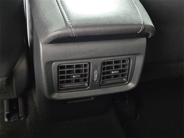 Used 2021 Toyota Venza Limited image 15