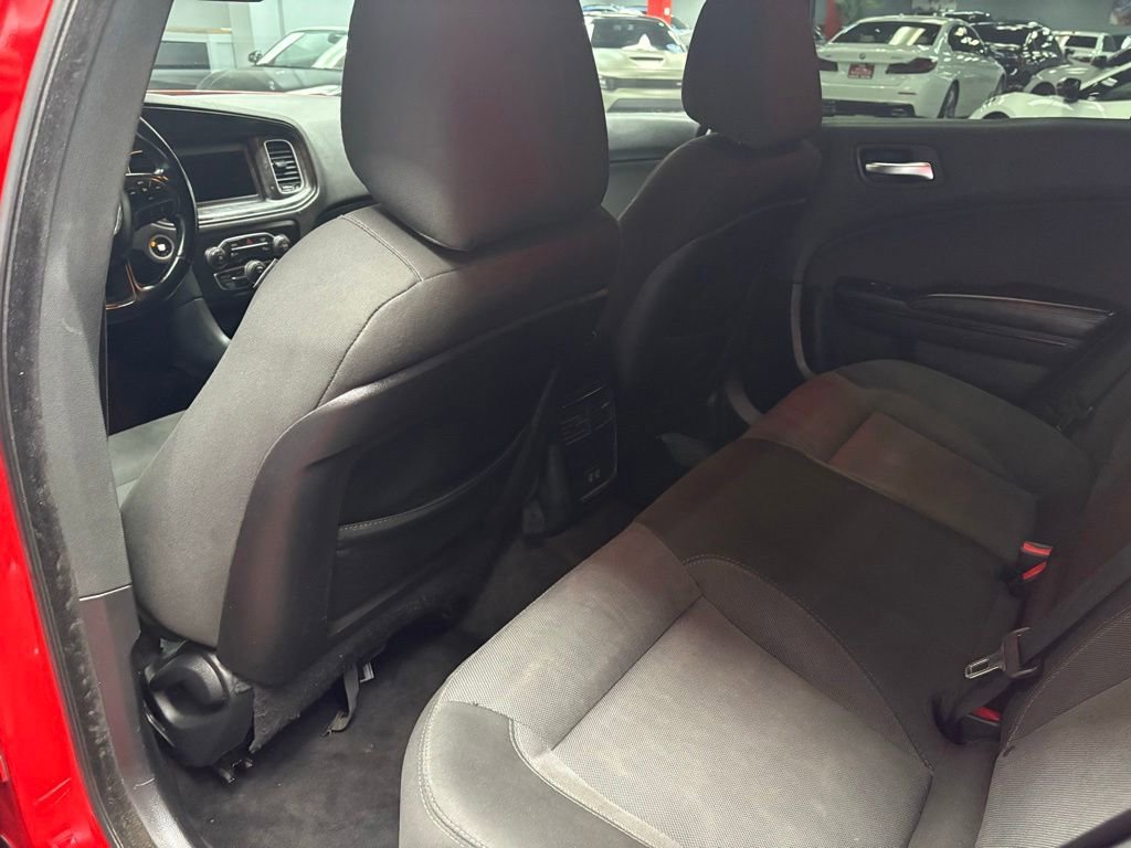 Used 2018 Dodge Charger SXT w/ Blacktop Package RWD image 24