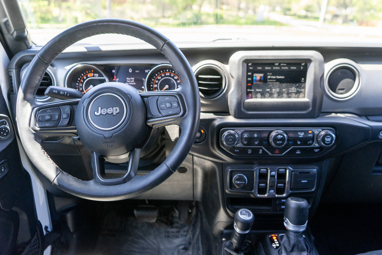 Used 2023 Jeep Wrangler Unlimited Sport AWD/4WD image 12