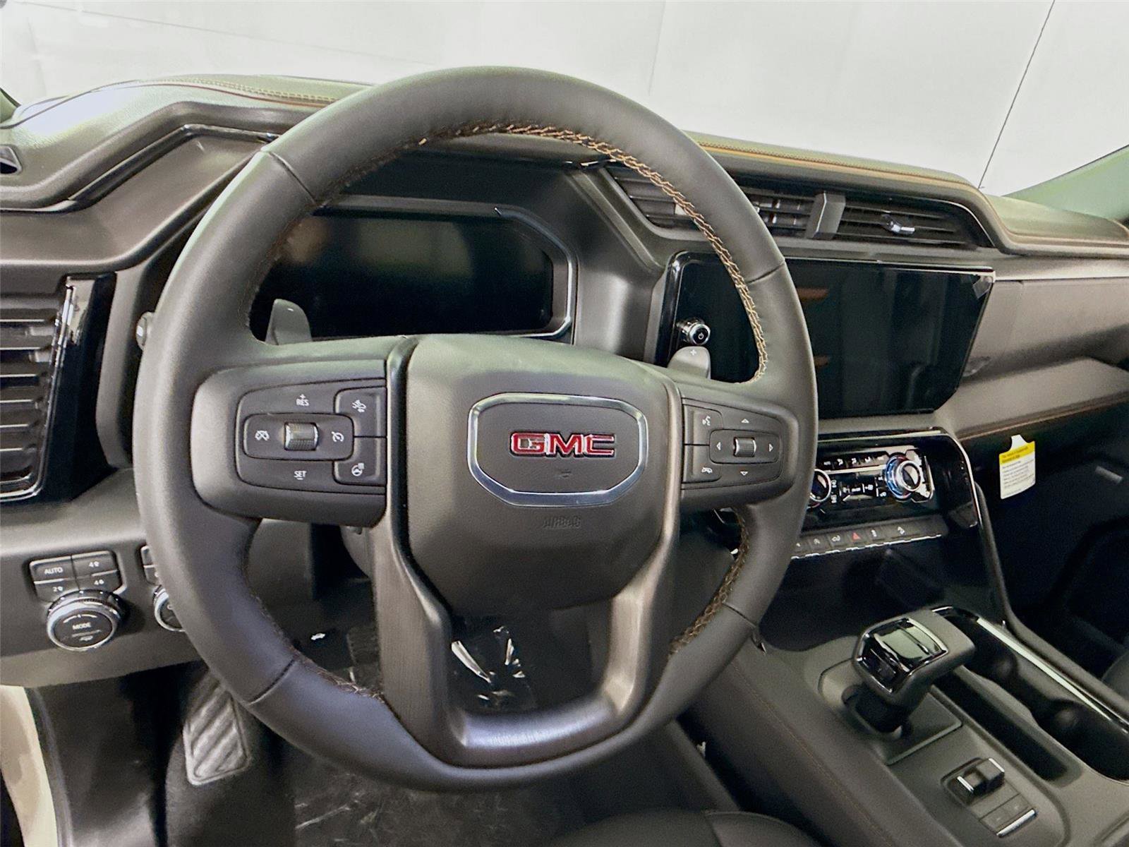 New 2026 GMC Sierra 1500 AT4 w/ AT4 Premium Package AWD/4WD image 5