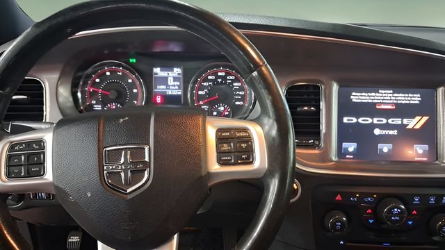 Used 2011 Dodge Charger R/T RWD image 16