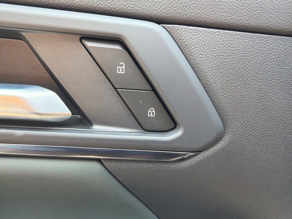 New 2026 GMC Terrain AT4 w/ Technology Package II AWD/4WD image 13