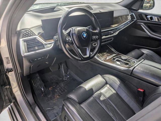 Used 2025 BMW X5 xDrive50e AWD/4WD image 9