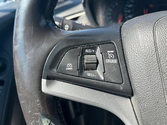 Used 2018 Chevrolet Trax LT w/ LT Convenience Package FWD image 21