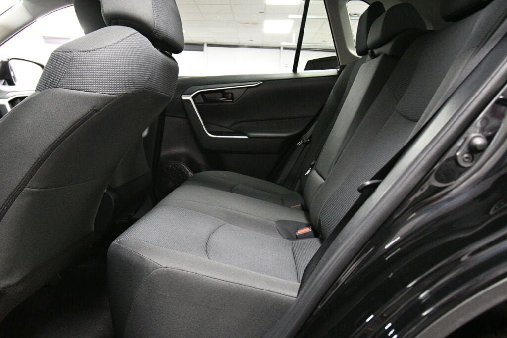 Certified 2025 Toyota RAV4 LE AWD/4WD image 18