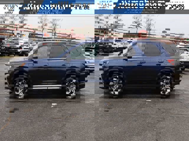 Used 2025 Honda Pilot EX-L image 6