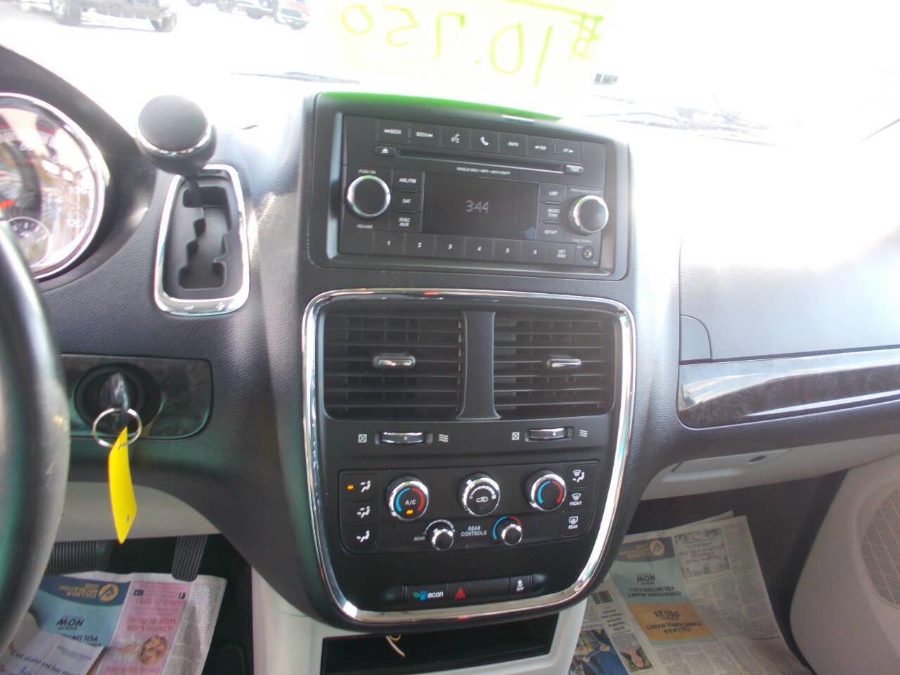 Used 2016 Dodge Grand Caravan SE w/ Quick Order Package 29E SE image 15