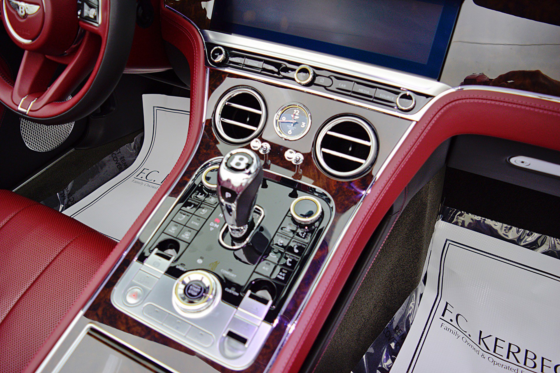 Used 2023 Bentley Continental GT Azure image 34