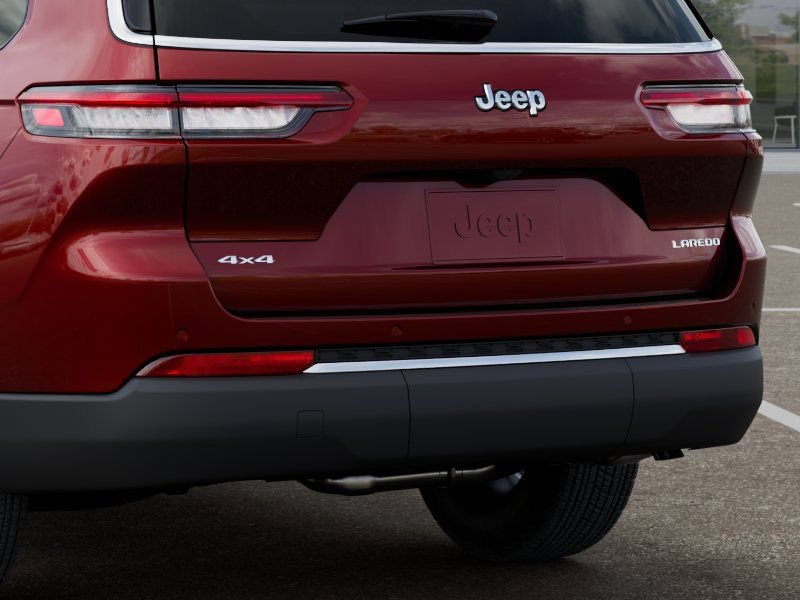 New 2025 Jeep Grand Cherokee L Laredo w/ Luxury Tech Group I AWD/4WD image 14
