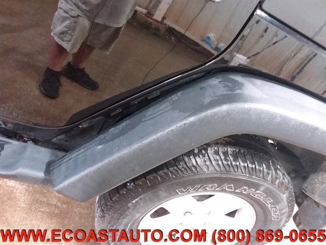 Used 2018 Jeep Wrangler Unlimited Sport S image 17