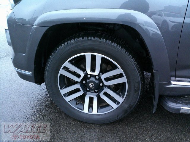 Used 2022 Toyota 4Runner Limited image 9