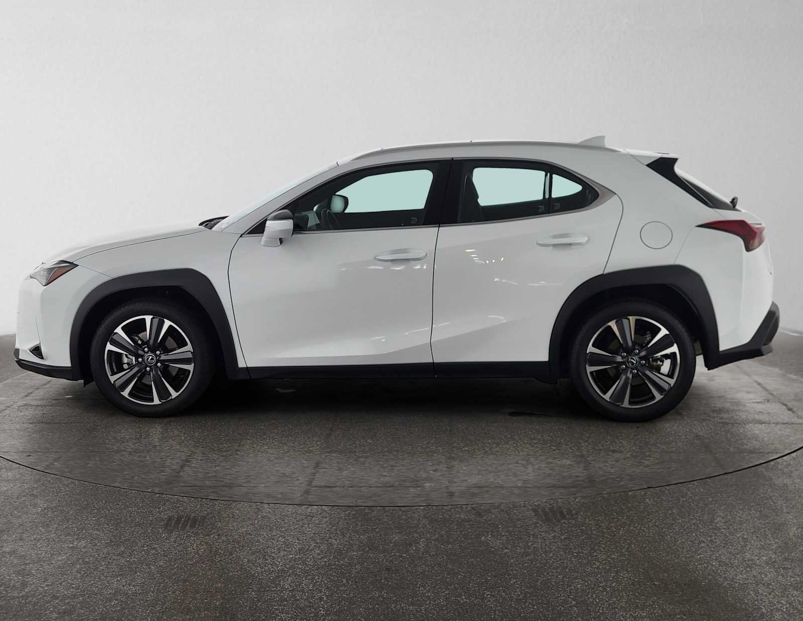 Certified 2026 Lexus UX 300h FWD image 6