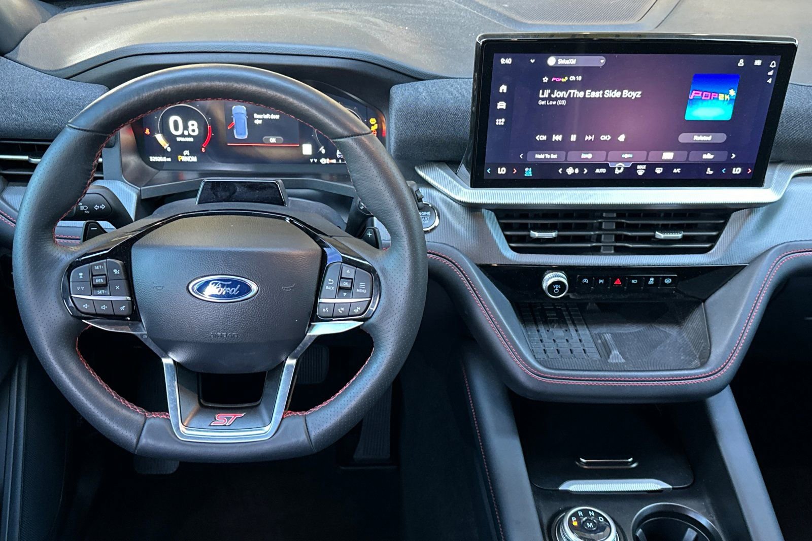 Used 2025 Ford Explorer ST image 12