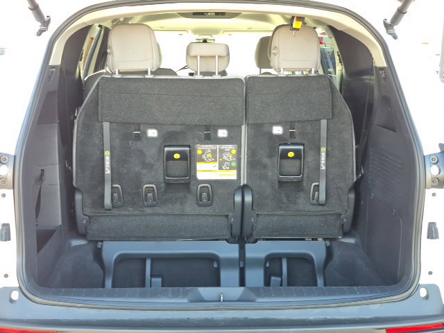 Used 2026 Toyota Sienna LE FWD image 7