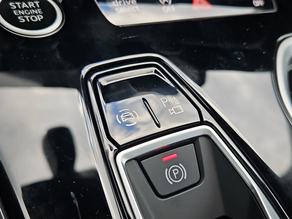 New 2026 Audi A6 Premium Plus AWD/4WD image 11