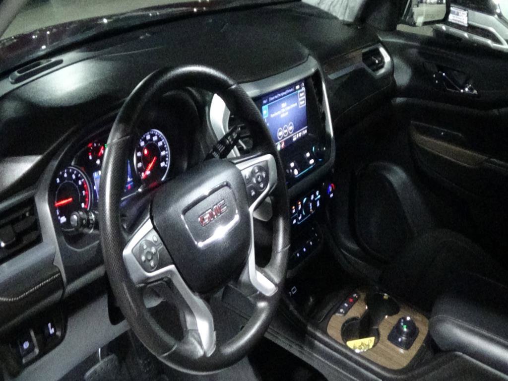 Used 2023 GMC Acadia SLE FWD image 18