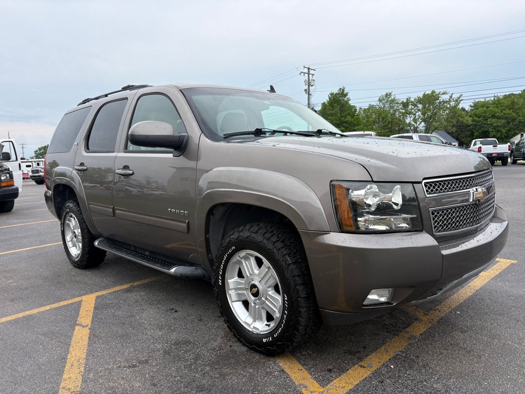 Used 2011 Chevrolet Tahoe LT w/ Suspension Package, Off-Road AWD/4WD image 4