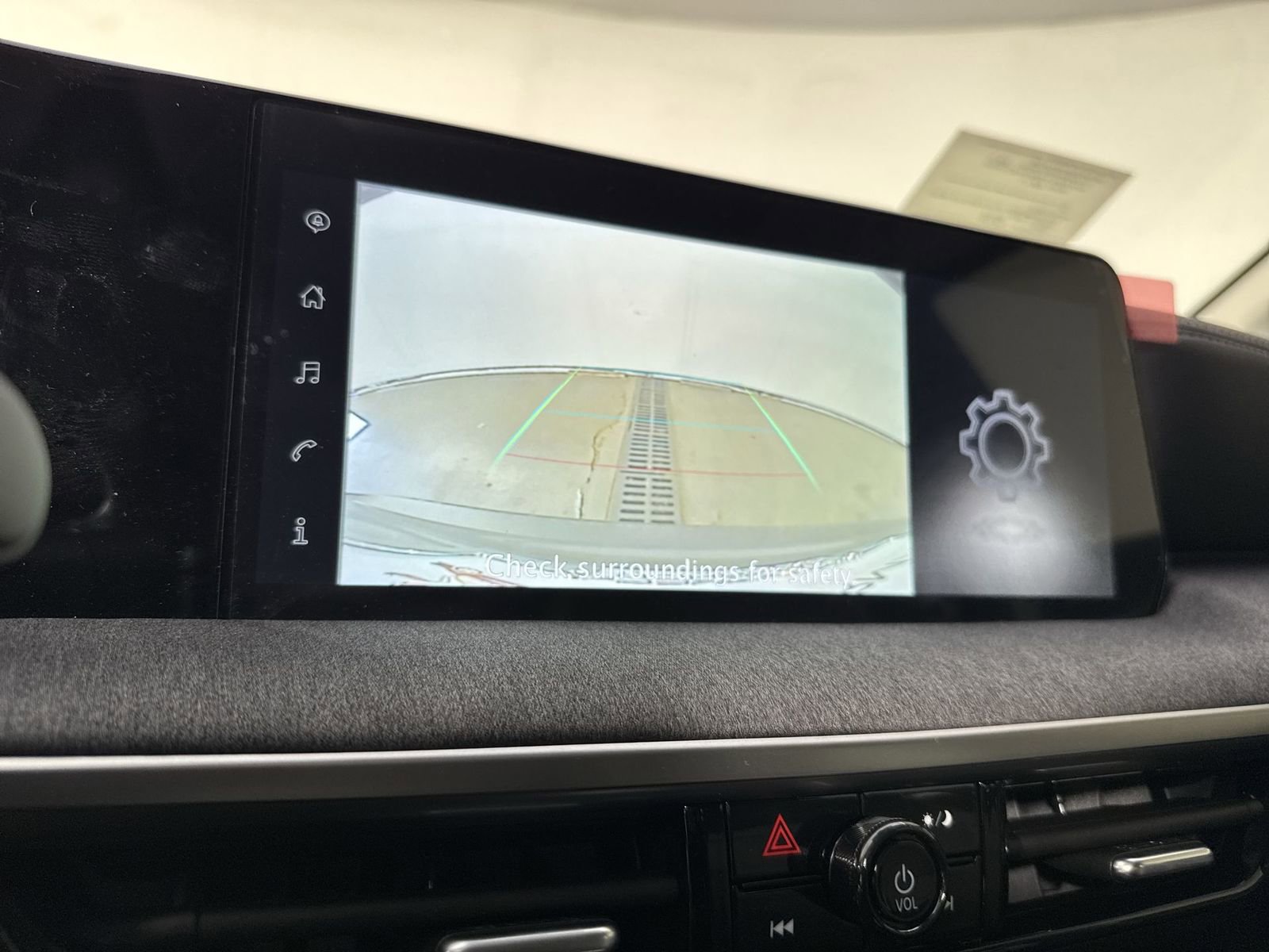 New 2025 Nissan Kicks SV w/ SV Premium Package image 8