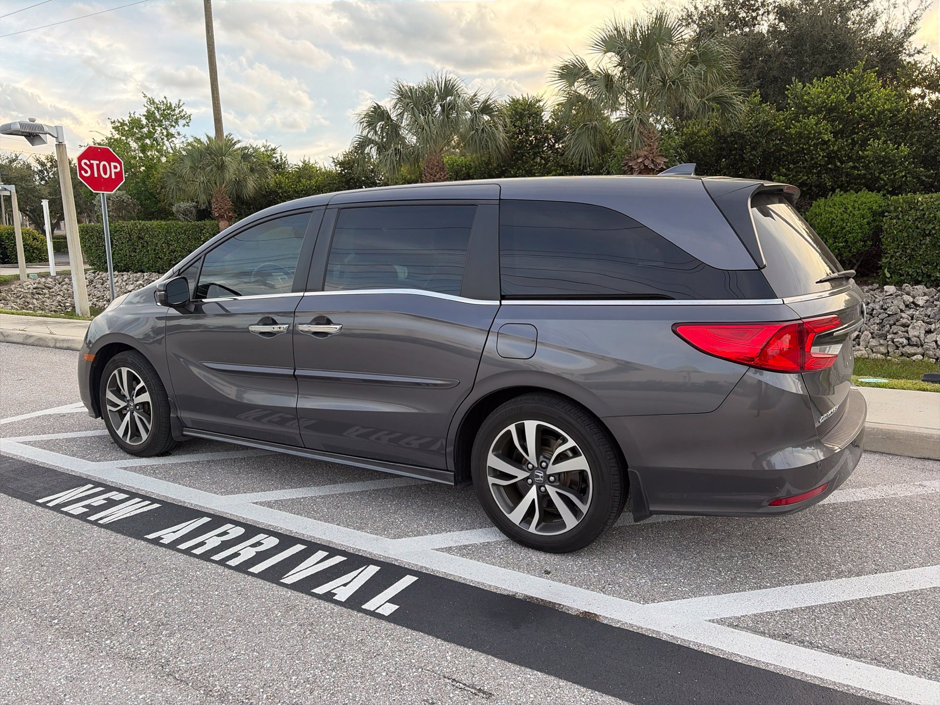 Used 2024 Honda Odyssey Touring image 10