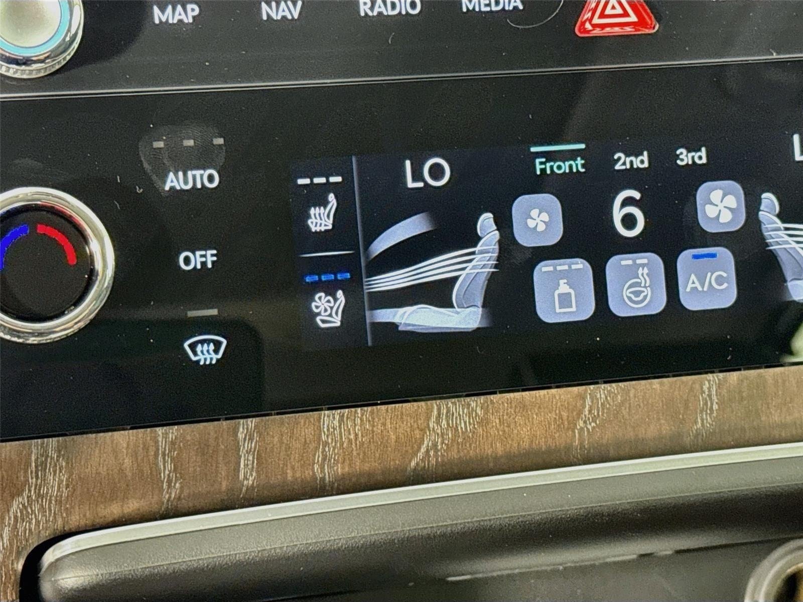 New 2027 Genesis GV80 2.5T Prestige AWD/4WD image 23
