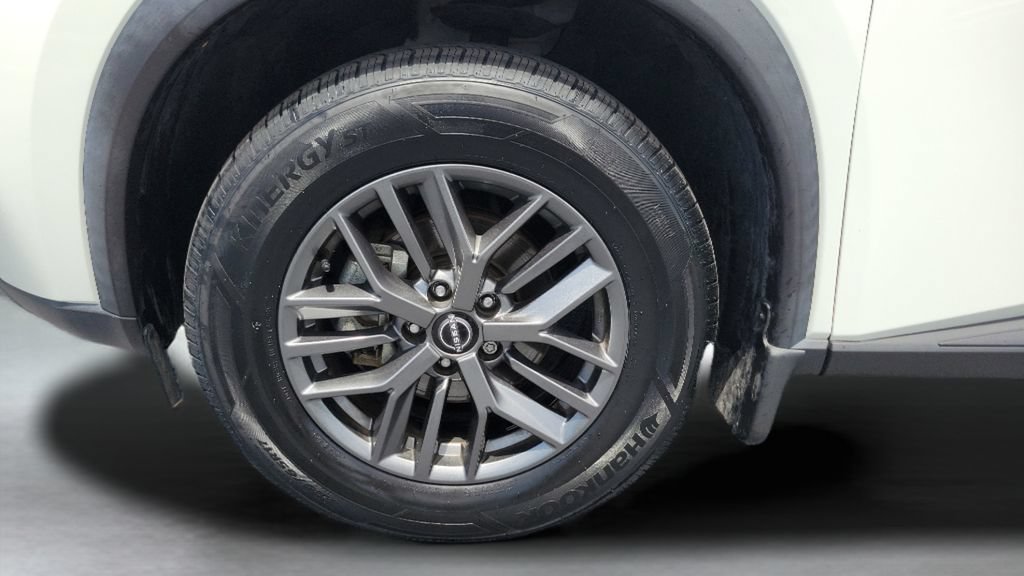 Used 2023 Nissan Rogue S FWD image 30