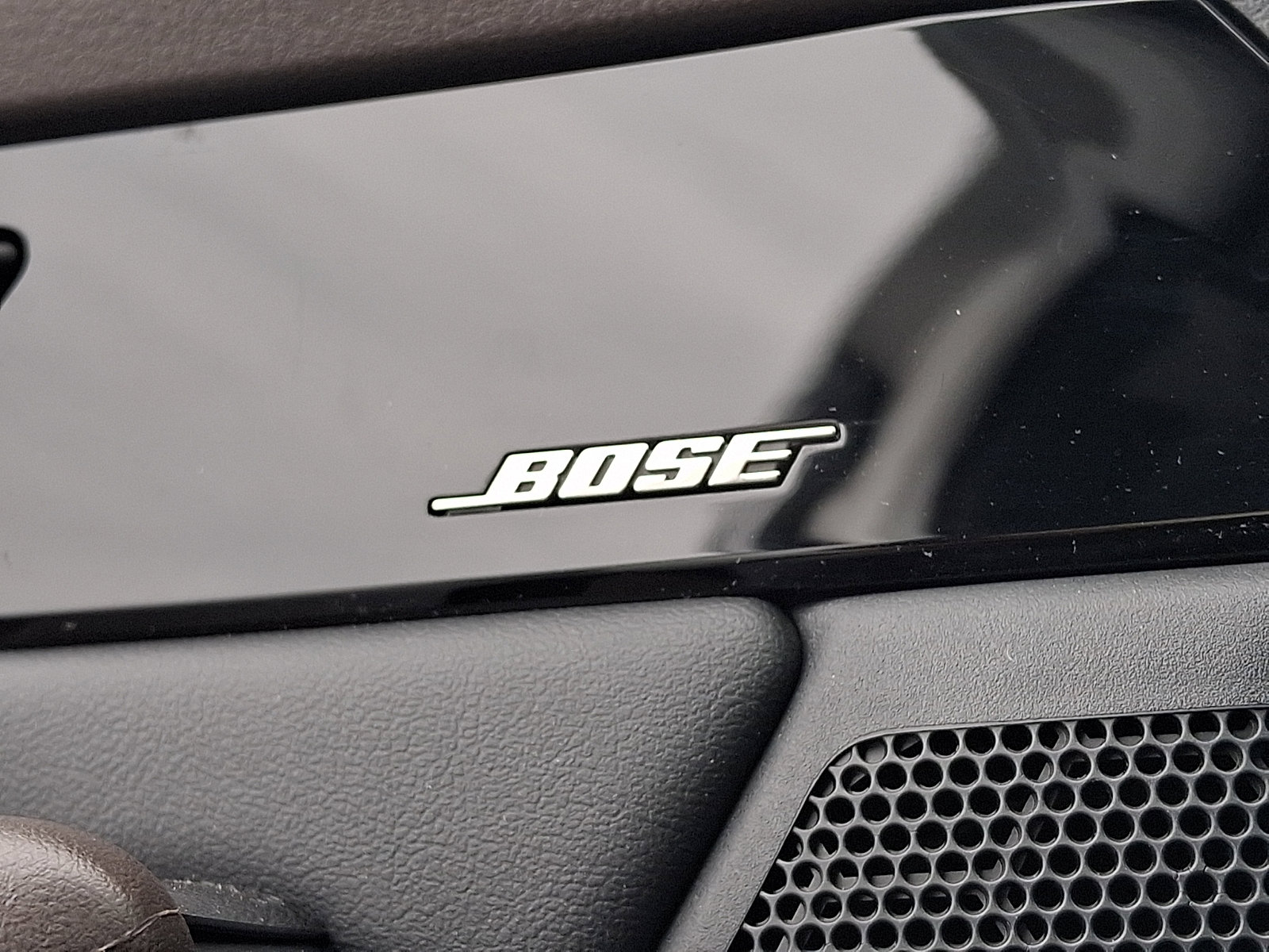 Certified 2025 MAZDA CX-30 AWD 2.5 S w/ Premium Package image 30