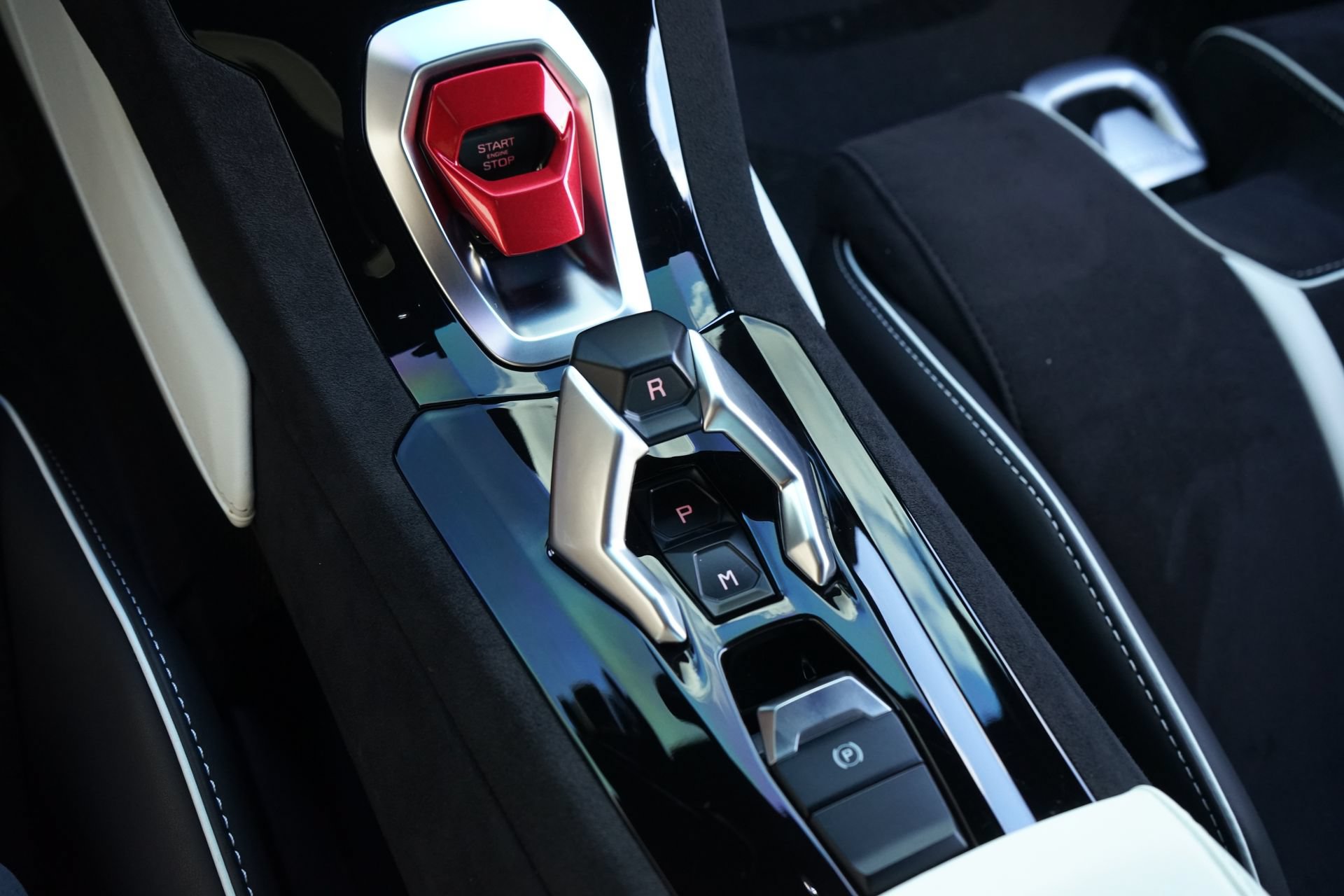 Used 2023 Lamborghini Huracan Tecnica RWD image 19
